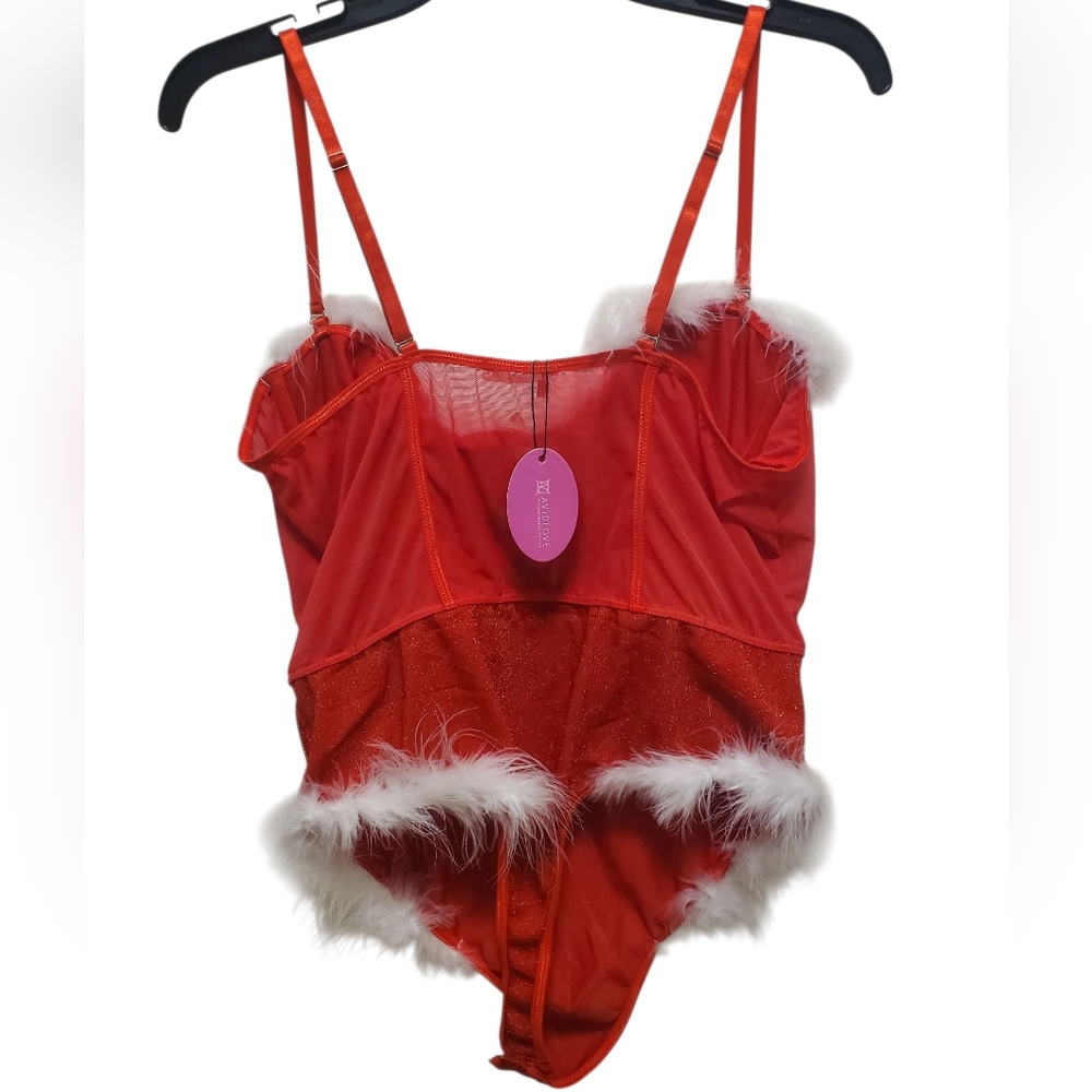Red Sexy Lingerie - Picture 2 of 3